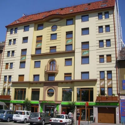 Green Hotel Budapest Hotels near Papp Laszlo Budapest Sportarena
