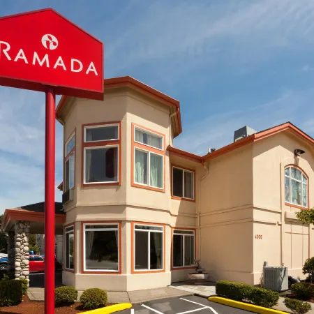 Ramada by Wyndham SeaTac Airport North