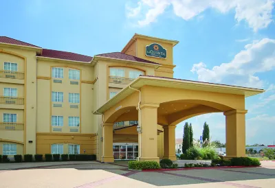 La Quinta Inn & Suites by Wyndham Dallas - Hutchins