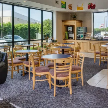 Econo Lodge Naval Station Norfolk