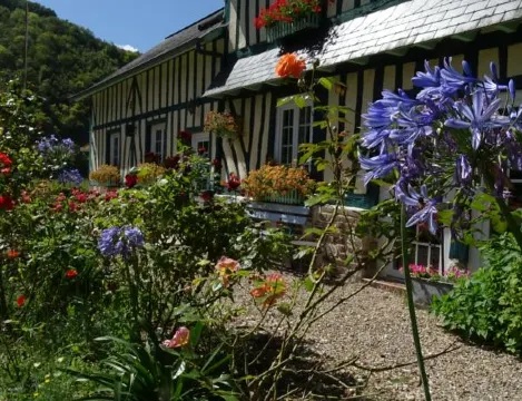 Chambre d'hôtes Au Fil De L'eau - Housity