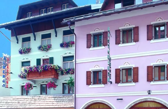 艾爾伯格斯卡波內酒店