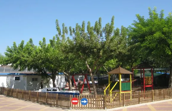 l'阿可麗亞露營酒店