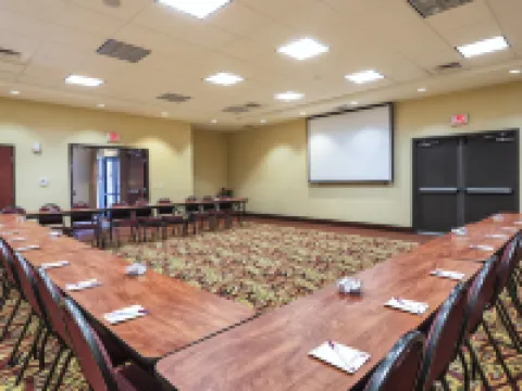 คอมฟอร์ตสวีทส์ กู้ดเยียร์ - เวสต์ฟีนิกซ์ โรงแรมในกู้ดเยียร์