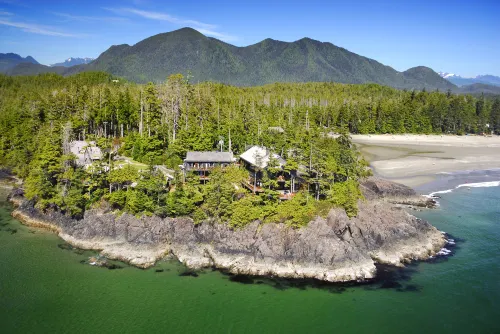 Middle Beach Lodge Hotels in Tofino