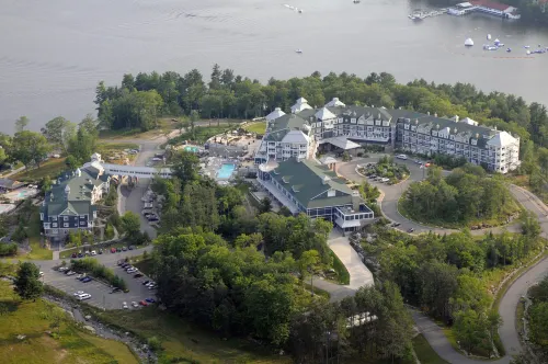 JW Marriott the Rosseau Muskoka Resort & Spa Hotels in Muskoka Lakes