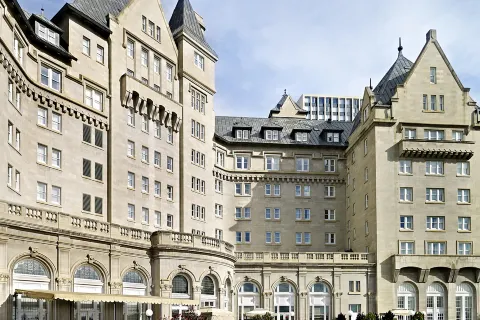Fairmont Hotel Macdonald
