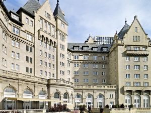 Fairmont Hotel Macdonald