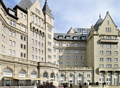 Fairmont Hotel Macdonald