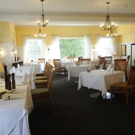 Sherwood Inn