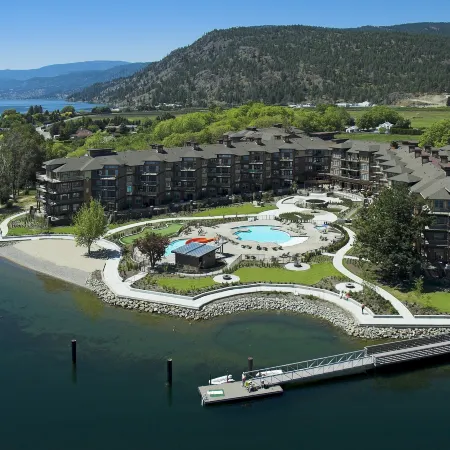 The Cove Lakeside Resort