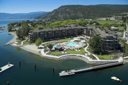 The Cove Lakeside Resort