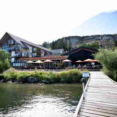 Summerland Waterfront Resort & Spa Hotel Exterior