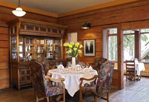 에머랄드 레이크 로지