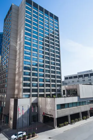 Calgary Marriott Downtown Hotel Отели рядом с достопримечательностью «TELUS Spark Science Centre»