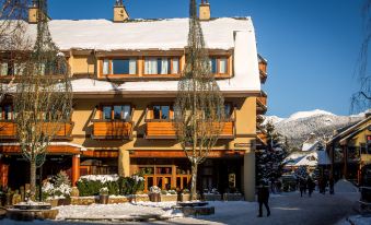 Blackcomb Lodge