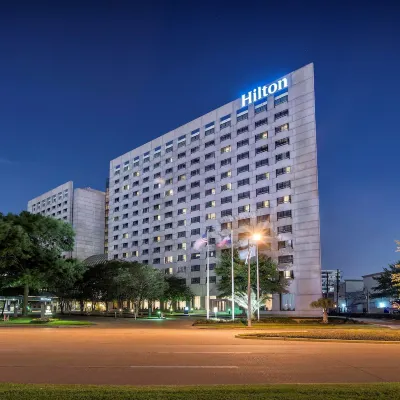 Hilton Houston-Post Oak by the Galleria Hotels near Gerald D. Hines Waterwall Park