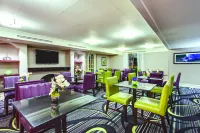 Days Inn by Wyndham Gainesville University I-75 - Bữa sáng