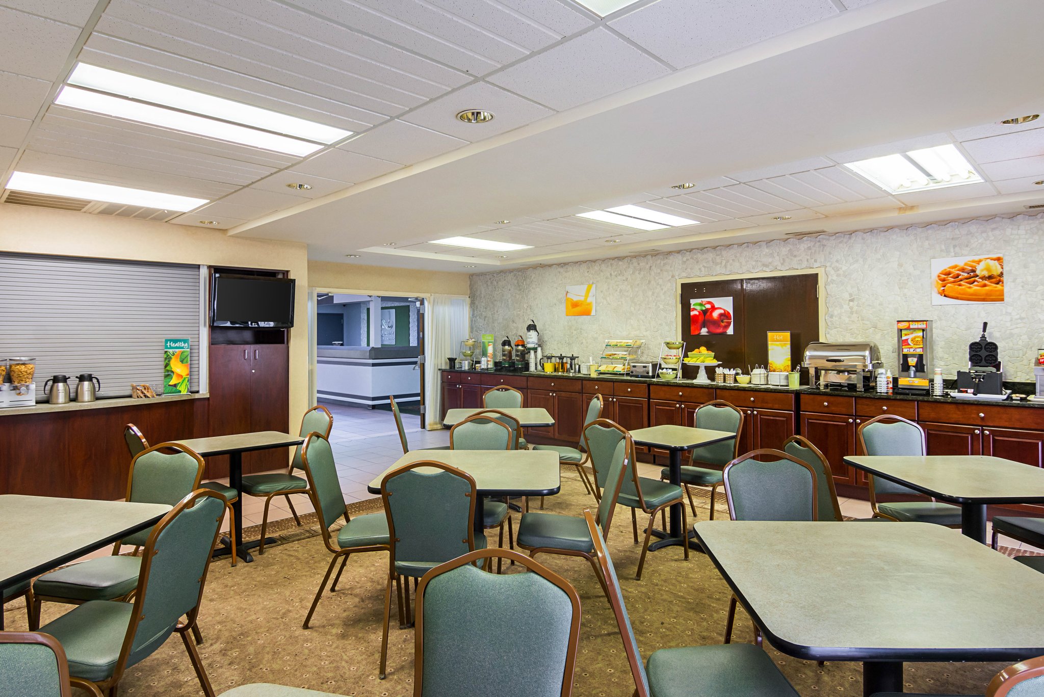 Quality Inn & Suites Kearneysville - Martinsburg