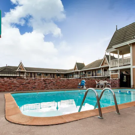 Ramada Bayside Inn and Suites