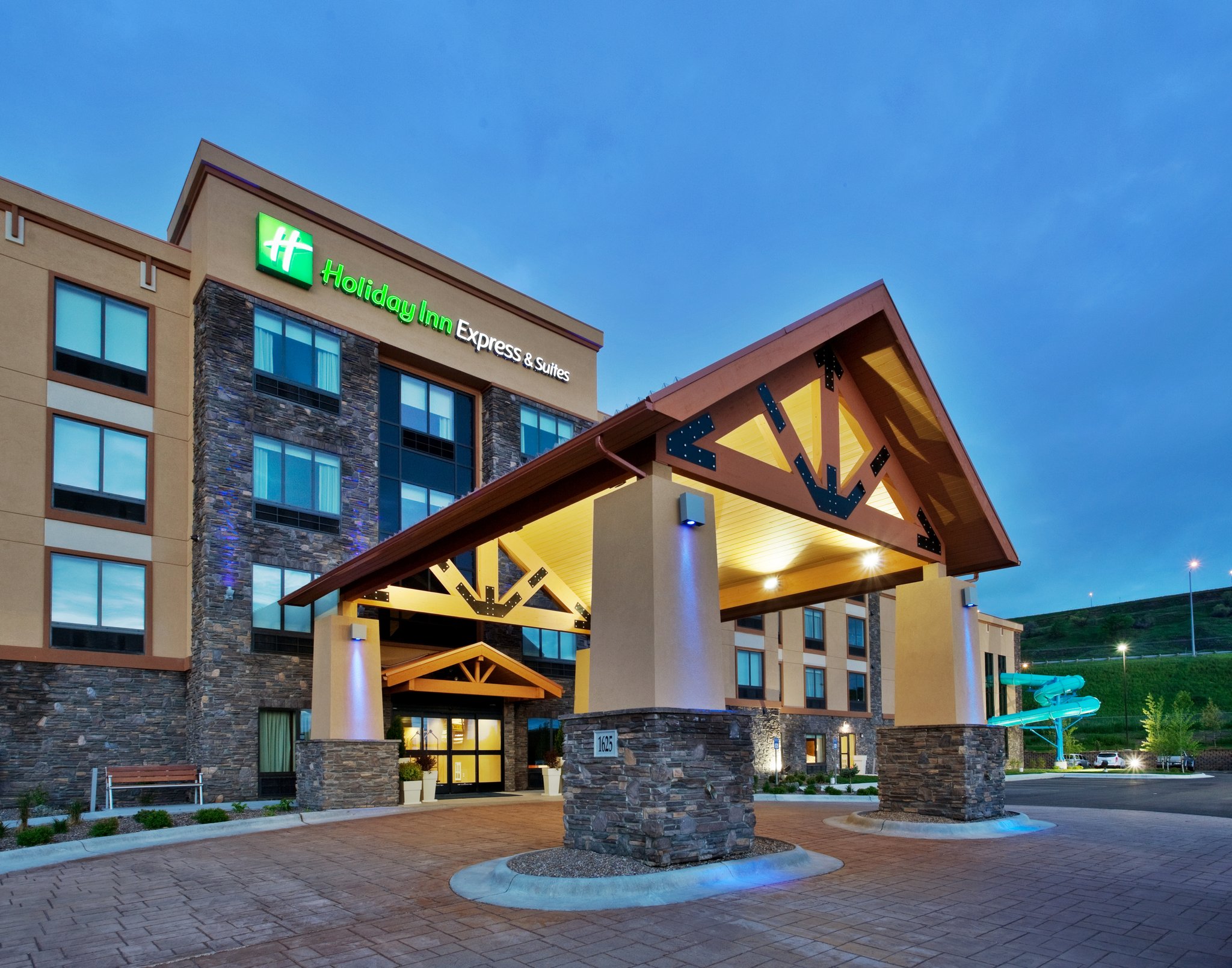 Holiday Inn Express and Suites Great Falls, an Ihg Hotel