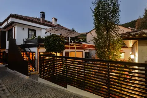 Hotel Barleti