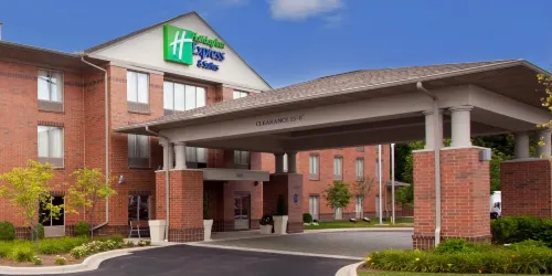 Holiday Inn Express & Suites Dayton-Centerville Hoteles en Beavercreek