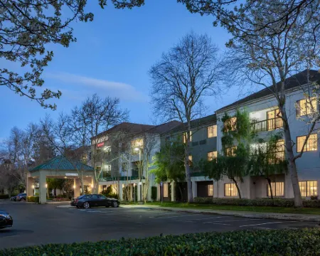 Courtyard Stockton Hotels in Stockton