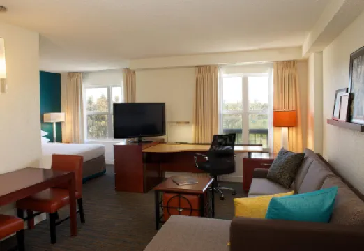 เรสซิเดนซ์อินน์ บายแมริออท นีวาร์ค ซิลิคอนแวลลีย์