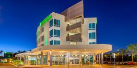 DoubleTree by Hilton San Diego Bayside