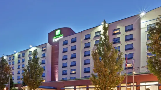 Holiday Inn Express Vancouver Airport-Richmond, an IHG Hotel