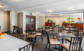 Comfort Inn & Suites Pacific - Auburn