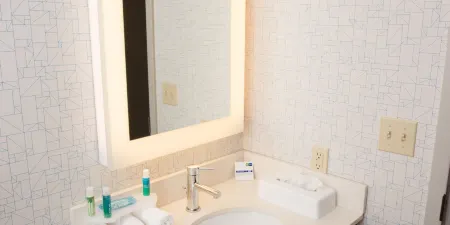 Best Western Roslyn-Long Island Hotel