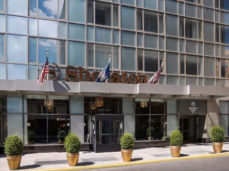 Sheraton Brooklyn New York Отели рядом с достопримечательностью «Кладбище Грин-Вуд»