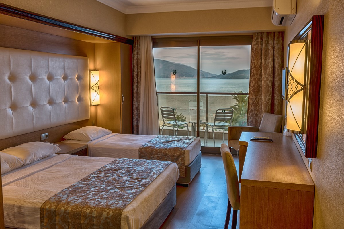 Pasa Beach Hotel