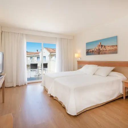 Iberostar Waves Club Cala Barca