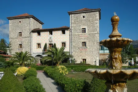 Akla Hotel Palacio Torre de Ruesga Отели в г. Расинес