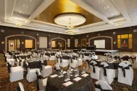 Ramada Plaza by Wyndham JHV Varanasi - Business