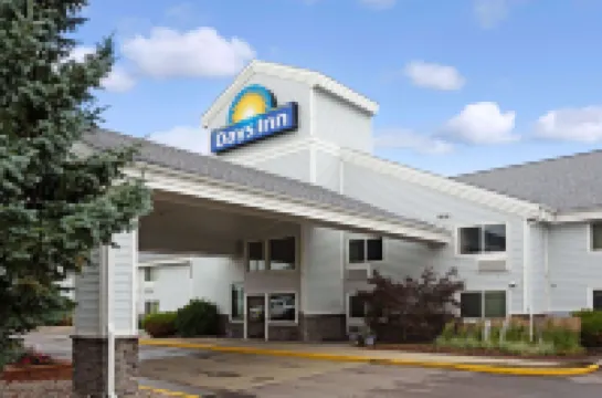 Days Inn by Wyndham Cheyenne Hotel a 