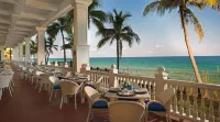 Pelican Grand Beach Resort, a Noble House Resort Hotels in Форт-Лодердейл