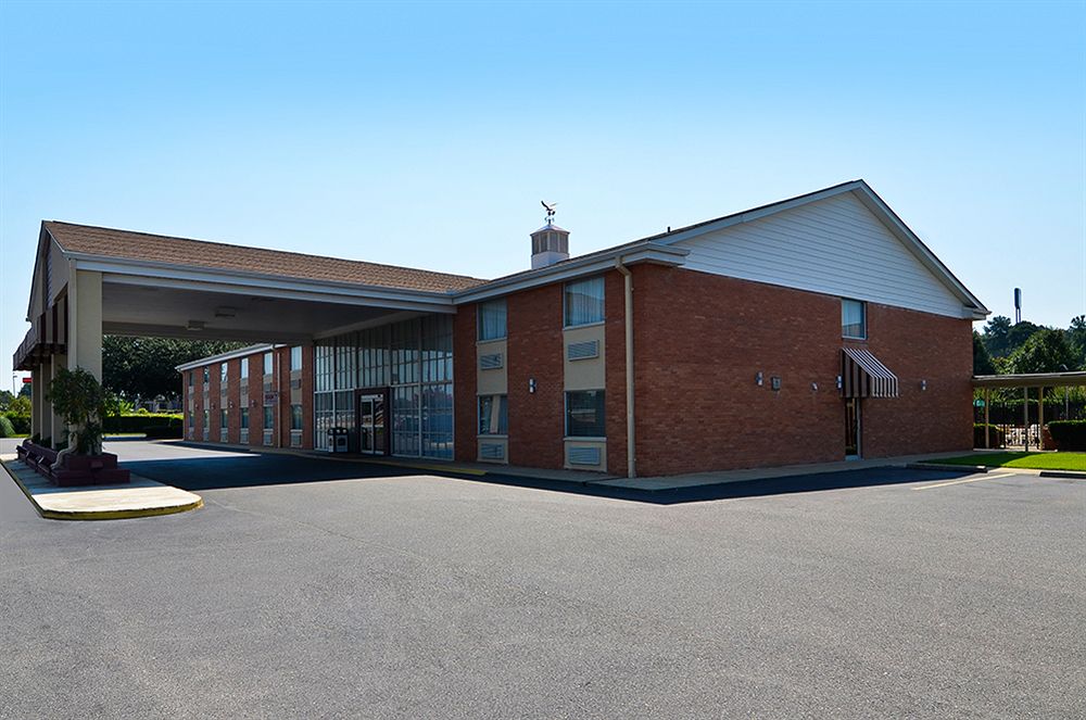 Red Roof Inn Meridian