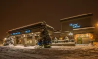 Regent Hotel Revelstoke Hotel di Revelstoke