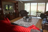 Sky Holiday House