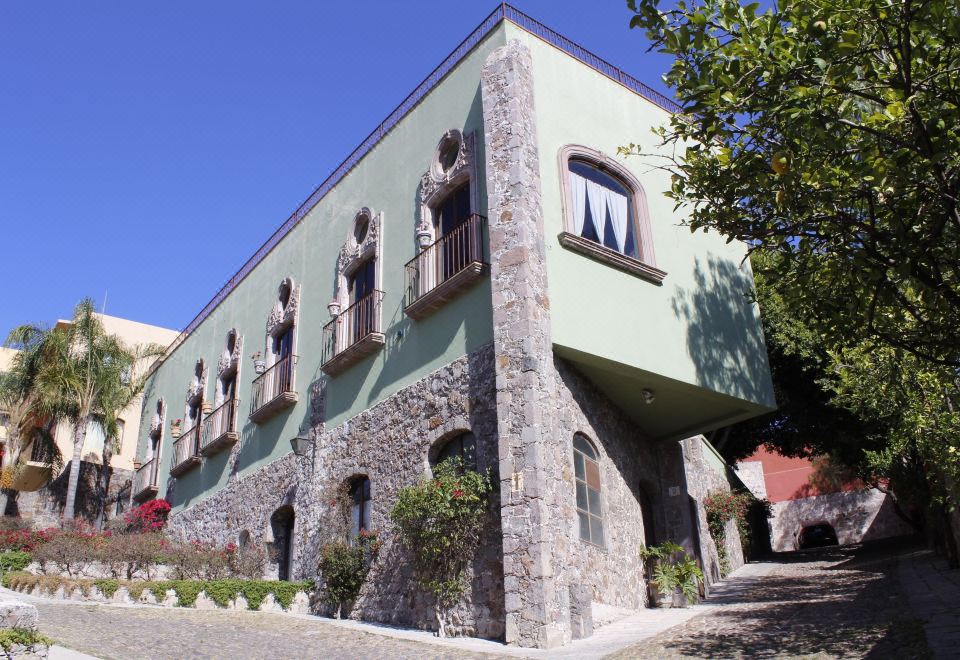 hotel overview picture