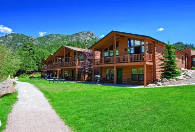 WorldMark Estes Park Hotels near Riverwalk in Downtown Estes Park
