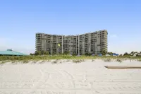 Edgewater Beach and Golf Resort by Southern Vacation Rentals Các khách sạn gần Student Breaks