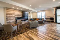 Comfort Inn Aeroport Отели в г. Дорваль