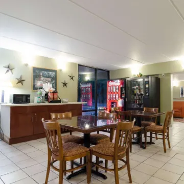 Rodeway Inn