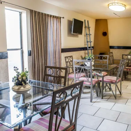 Rodeway Inn