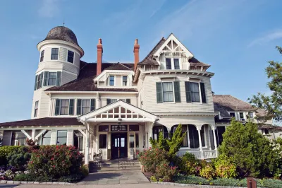 Castle Hill Inn Hotels in Newport